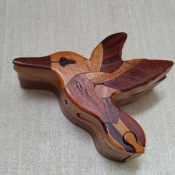 Wooden Hand Crafted Hummingbird Puzzle Box - Picture 1 of 9